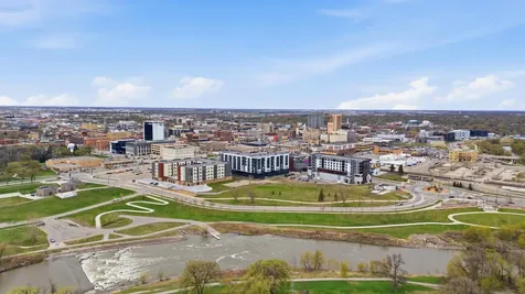 300 Main Avenue Fargo ND 58103