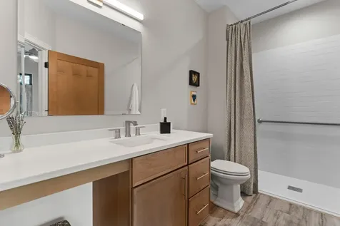 10821 Blossom Road Eden Prairie MN 55347