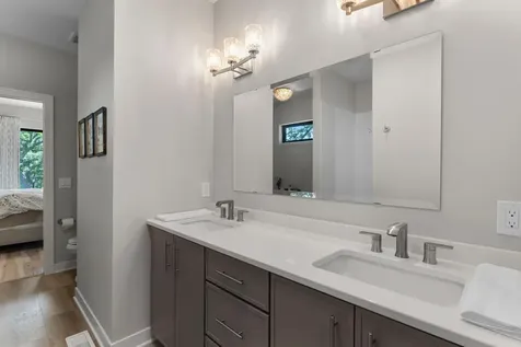 10821 Blossom Road Eden Prairie MN 55347
