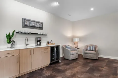 10821 Blossom Road Eden Prairie MN 55347