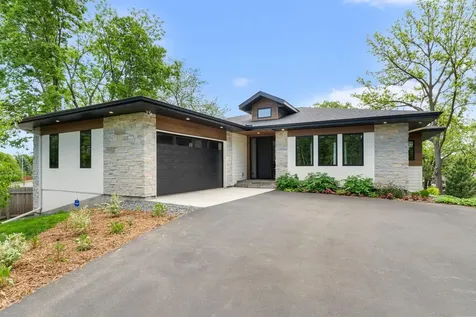 10821 Blossom Road Eden Prairie MN 55347