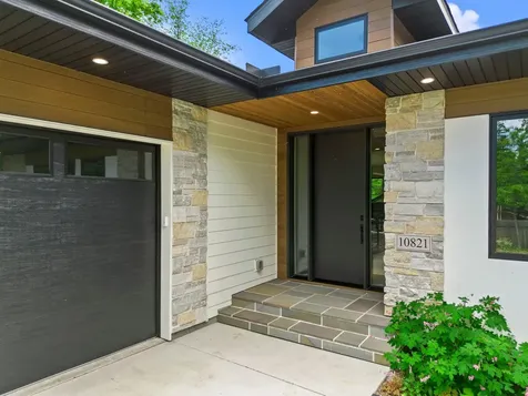 10821 Blossom Road Eden Prairie MN 55347