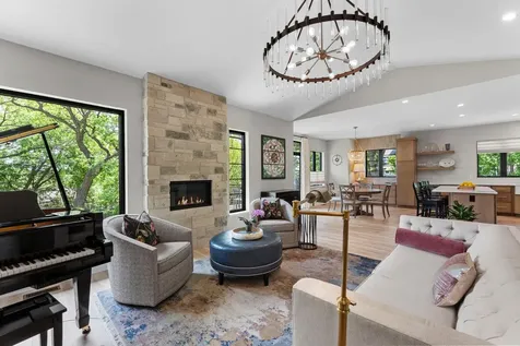 10821 Blossom Road Eden Prairie MN 55347