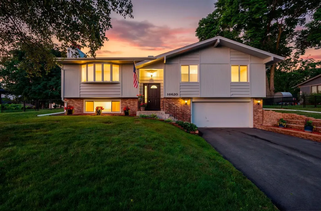 16620 N Hillcrest Court Eden Prairie MN 55346
