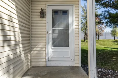 2756 Cutters Grove Circle Anoka MN 55303