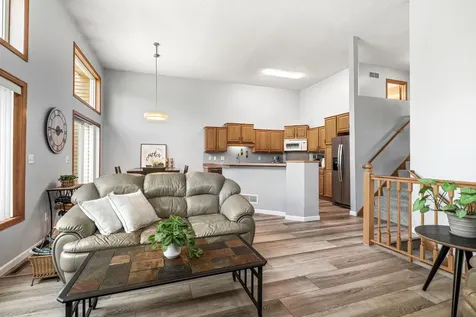 15104 Cimarron Way Rosemount MN 55068