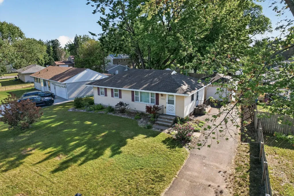 10475 6th Street NE Blaine MN 55434