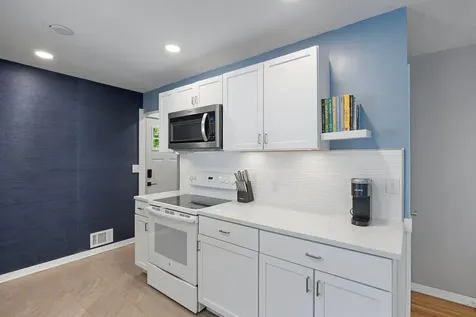 2619 Herschel Street Roseville MN 55113