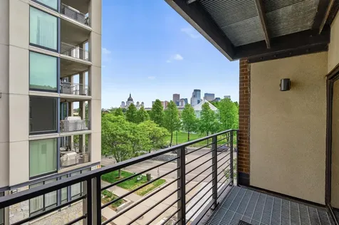 50 Groveland Terrace Minneapolis MN 55403