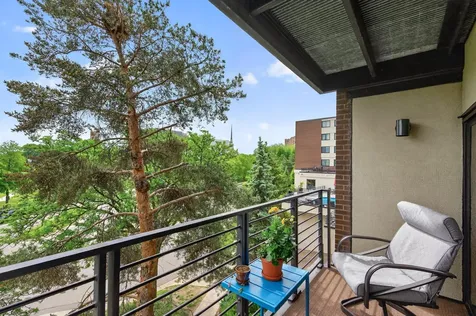 50 Groveland Terrace Minneapolis MN 55403