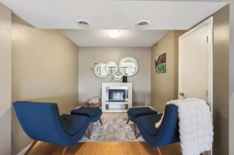 50 Groveland Terrace Minneapolis MN 55403
