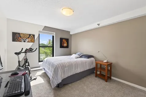 50 Groveland Terrace Minneapolis MN 55403