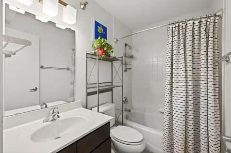 50 Groveland Terrace Minneapolis MN 55403