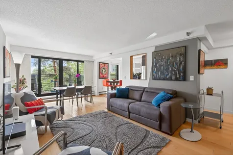 50 Groveland Terrace Minneapolis MN 55403