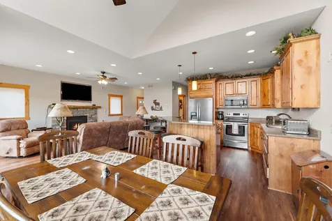 20530 487th Street Mcgregor MN 55760