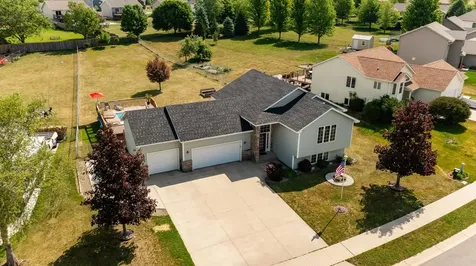 657 S Pointe Court SW Rochester MN 55902