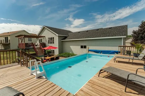 657 S Pointe Court SW Rochester MN 55902