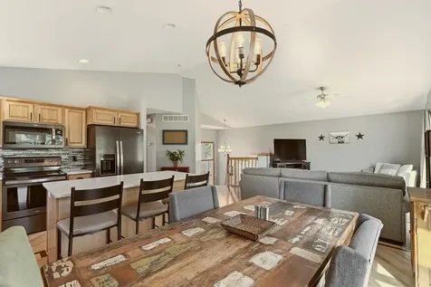 657 S Pointe Court SW Rochester MN 55902