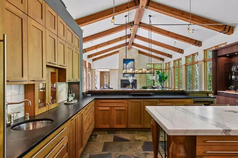 20545 Linden Road Deephaven MN 55331