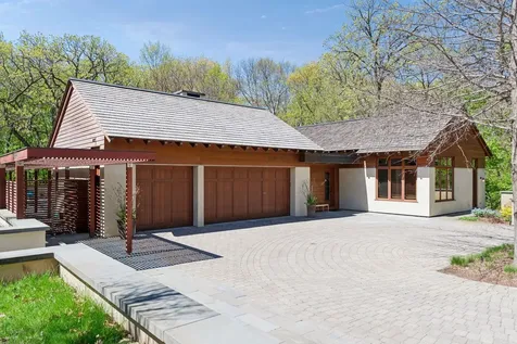 20545 Linden Road Deephaven MN 55331