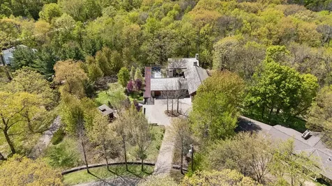 20545 Linden Road Deephaven MN 55331