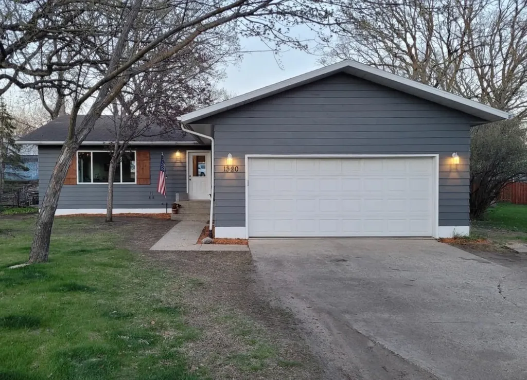 1320 Lori Avenue Detroit Lakes MN 56501