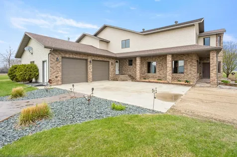 6435 172nd Avenue SE Colfax ND 58018