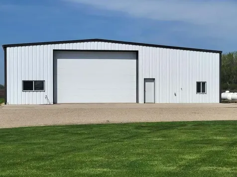 6435 172nd Avenue SE Colfax ND 58018
