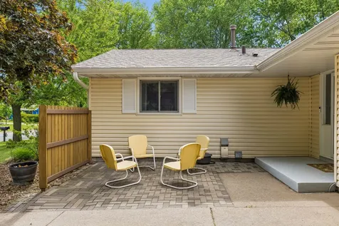 6232 Birchwood Road Woodbury MN 55125