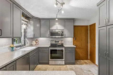 6232 Birchwood Road Woodbury MN 55125