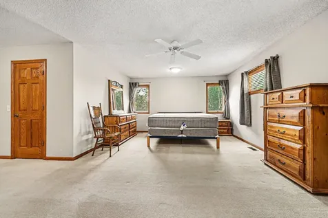 9340 Jarrod Avenue S Cottage Grove MN 55016