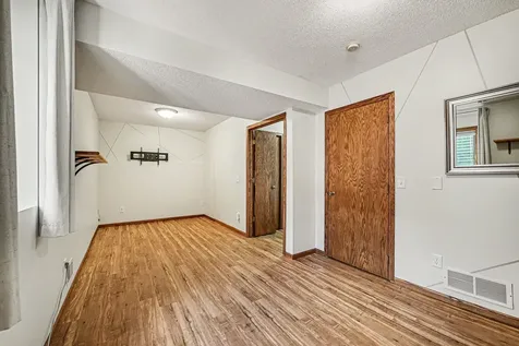 9340 Jarrod Avenue S Cottage Grove MN 55016
