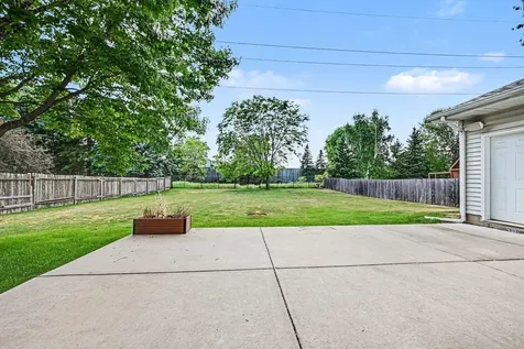 9340 Jarrod Avenue S Cottage Grove MN 55016