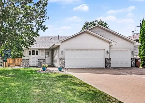 9340 Jarrod Avenue S Cottage Grove MN 55016