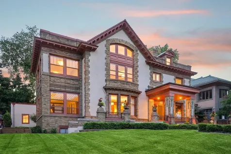 2224 W Lake Of The Isles Parkway Minneapolis MN 55405