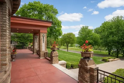 2224 W Lake Of The Isles Parkway Minneapolis MN 55405