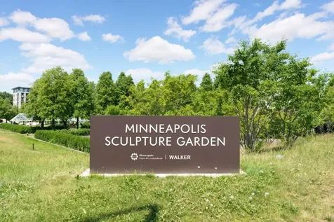 2224 W Lake Of The Isles Parkway Minneapolis MN 55405