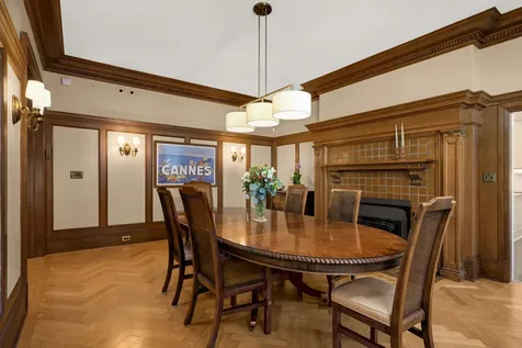 2224 W Lake Of The Isles Parkway Minneapolis MN 55405