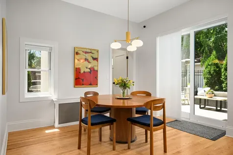 2224 W Lake Of The Isles Parkway Minneapolis MN 55405