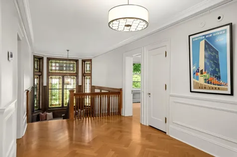 2224 W Lake Of The Isles Parkway Minneapolis MN 55405