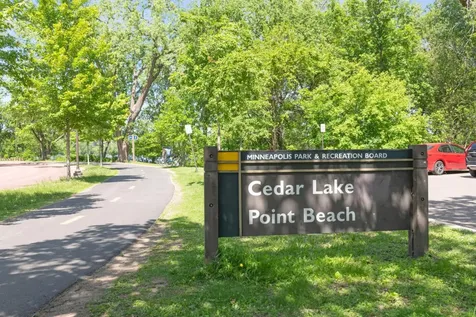 2224 W Lake Of The Isles Parkway Minneapolis MN 55405