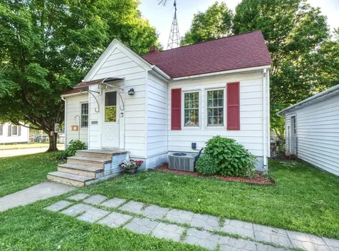 701 Park Avenue Stanley WI 54768