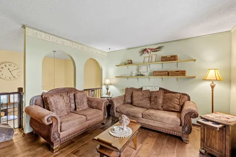 8223 Queen Avenue N Brooklyn Park MN 55444