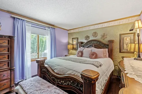 8223 Queen Avenue N Brooklyn Park MN 55444
