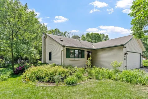 8223 Queen Avenue N Brooklyn Park MN 55444