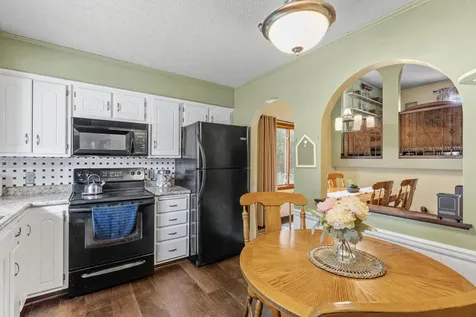 8223 Queen Avenue N Brooklyn Park MN 55444