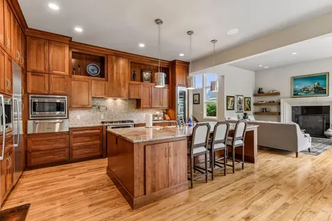 2224 Portico Green Wayzata MN 55391