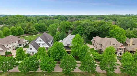 2224 Portico Green Wayzata MN 55391