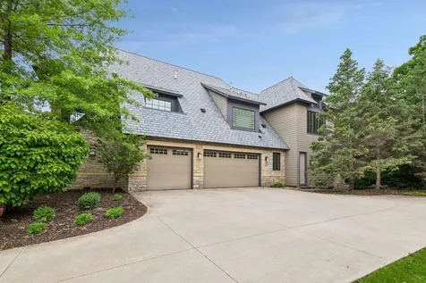 2224 Portico Green Wayzata MN 55391
