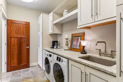 2224 Portico Green Wayzata MN 55391